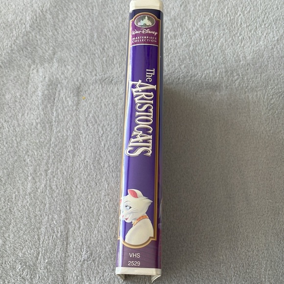 Walt Disney’s The Aristocats VHS Masterpiece Collection. - Picture 6 of 6